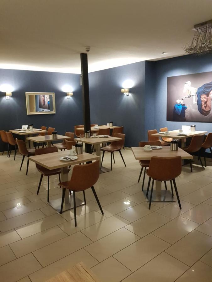 Hotel Restaurant Fritz โกรเนา ภายนอก รูปภาพ